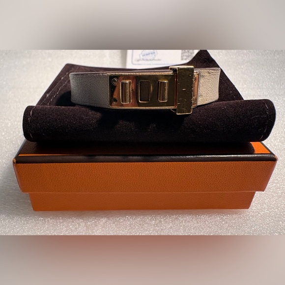 Hermès Médor Heart Stud Bracelet Gold Hardware Collier de Chien COA Box Dusty - Picture 3 of 10